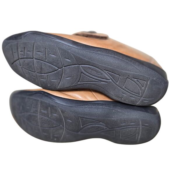 Clarks Artisan Womens Kessa Betty Brown Soft Cognac Leather Loafer Size 5M - Picture 5 of 9